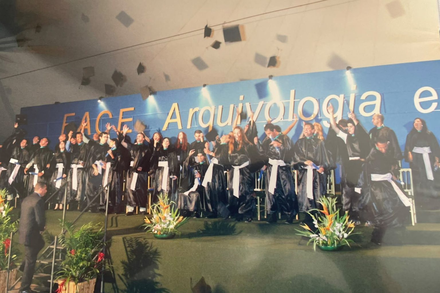 Formatura da Turma 1/2005. Acervo pessoal de Marta Celia Bezerra Vale.